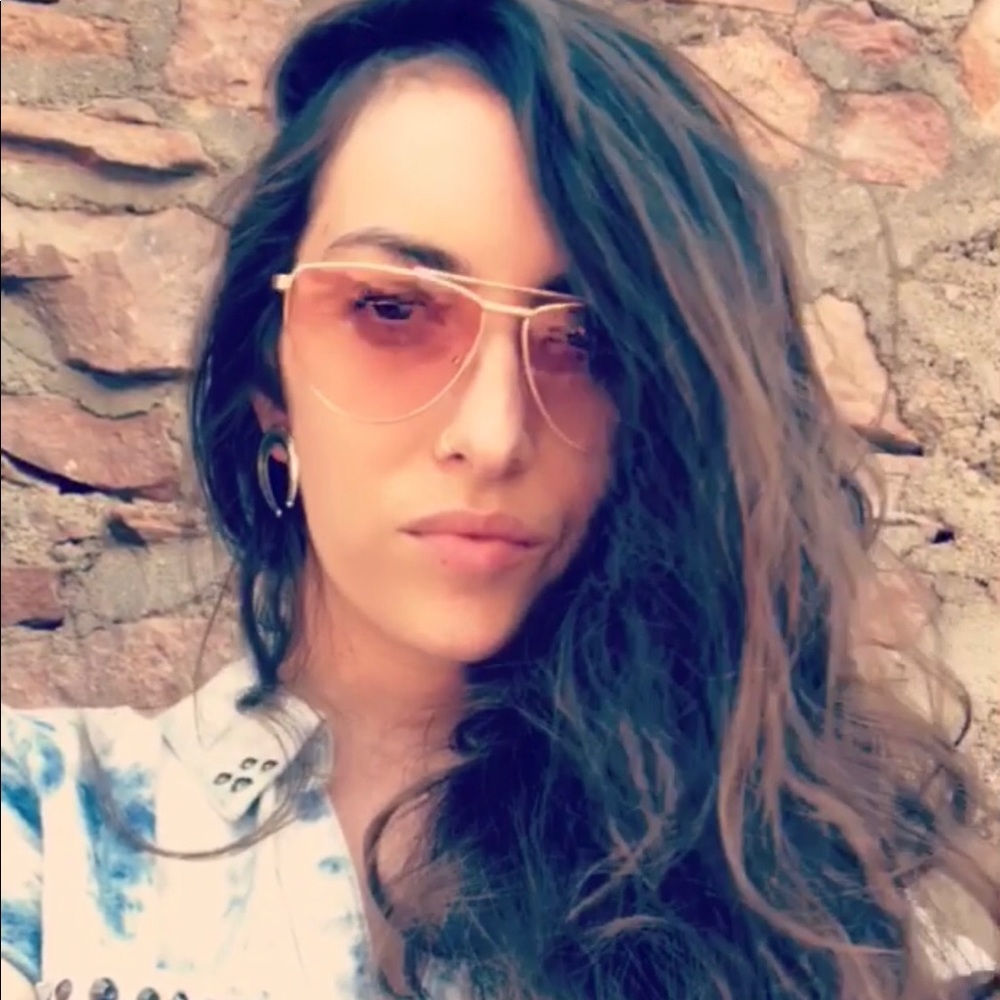 Meet your Posher, Kayla